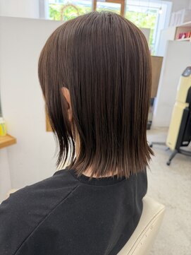 コキュウ(co-kyu) ボブにオリーブブラウン