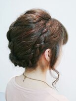 ヘアークリアー 蕨&nbsp;編み込みアレンジ