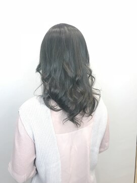 アヤナ バイ アヤラ(ayana by ayala) グリーンアッシュ〈浦安 美容室〉