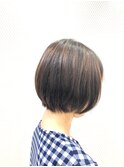 ネイビーカラー/ひし形/ショートボブ/濡れ髪/30代40代/小顔