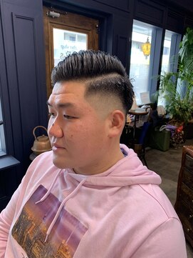 バーバーショップ キャメルズ(BARBER SHOP CAMELS) スキンフェード