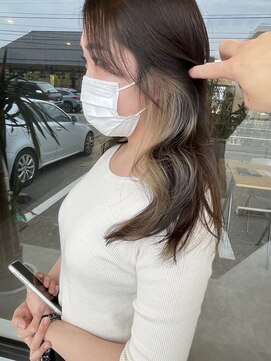 ナンバー(number+) 20代30代大人かわいいミルクティーベージュインナーカラー