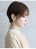 大人可愛い20代30代40代前下がりショートボブ耳かけボブ