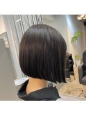 前下がりボブ 縮毛矯正 地毛風ストレート ブルーブラック