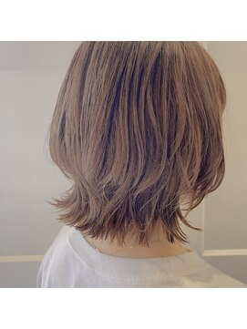 アムアム(amu_amu) 透明感抜群外国人風カラー★カット＋イルミナカラー＋うる艶TR