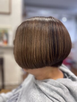 ラヴィアンローズ(La vie en rose) ショートボブ