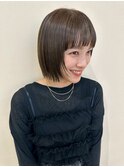20代30代40代50代アッシュブラウン小顔ぱつっとミニボブ