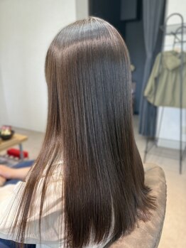 ウル(URU.)の写真/今までにないツヤと手触りを実感！髪に優しく、自然な仕上がりに♪ダメージレスなストレートでお悩み解決◎
