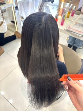 フィッツ(Fits) さらツヤ縮毛矯正