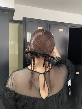 ウタシロイロ(uta shiroiro) タイトヘアセット