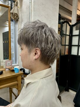 ジュノ(Jeuno) ブリーチ必須 シルバーグレー