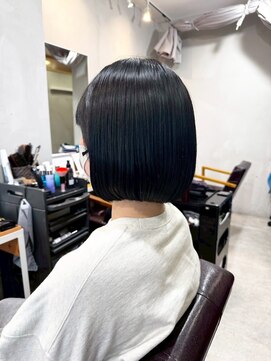 リレーション(Relation) 小顔丸み黒髪（暗髪）フレンチガーリー