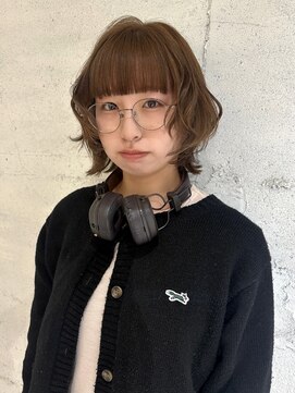 ヨーク(YOKE) 【YOKE】ブリーチなしベージュウルフボブパーマ風くすみベージュ