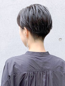 モリオ フロム ロンドン 成増店 黒髪ショート刈り上げ_アッシュブラウン,オフィスコンサバ