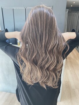 チェレ ロッソ 金剛店(Chere rosso) ★透け感ベージュカラー×オトナハイライト×デザインカラー★