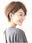 大人ナチュラルショートパーマ／カーキカーキベージュ／30代40代