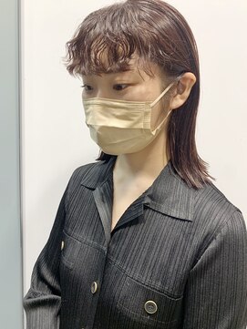 アンサム リリー(UNSOME Lille) 前髪パーマ/ぱつっとロブカット