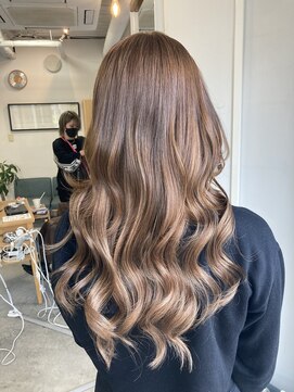 フツーロ 栄(FUTURO) プルロング!スタイル!