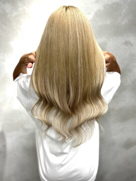 アルマバイロサ(ALMA by ROSA) ブロンドベージュ×シールエクステ　担当SE-YA