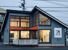 通りに面しており、駐車場の出入りが非常にしやすいです◎