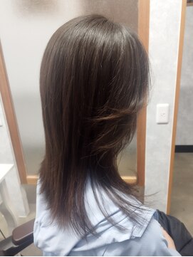 ミニィバイミラーズ(Miniy by Miroirs) レイヤーカット