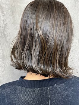 ヘアーサロン アンパス(hair salon UnPaS)の写真/カット技術であなたの魅力を引き出す！髪質や骨格、クセを見極めたカットで伸びても扱いやすく再現性も◎