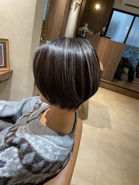 エンドロール(end roll) ハイライト/ショートボブ/白髪ぼかし