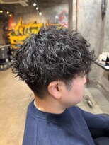 カーニー 上野(kearny)&nbsp;波巻きスパイラルパーマツイストスパイラルパーマ波巻きパーマ