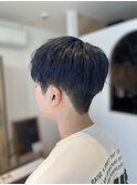 暗めブルー×刈り上げマッシュ