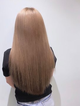 カルフール ロコ 草加西口店(Carrefour LOCO) ケアブリーチ・ダブルカラー・艶髪・透明感カラー・韓国風ヘア