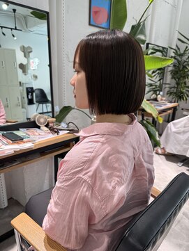 スミ(sumi) ボブスタイル/あご下ラインボブ