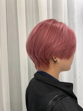 ビーエリアプレミアータ(BE AREA PREMIATA) 淡めサーモンピンク。