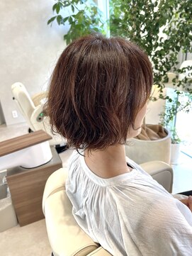 ミュール(miyuru) 【miyuru】くせ毛を活かしてきれいにまとまるグラ軽ヘア