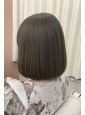 透明感アッシュボブで柔らかく