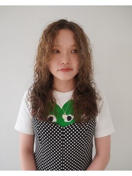 ロマリア 渋谷 渋谷宮益坂(Lomalia) ウェーブパーマ似合わせカット[渋谷駅/ダブルカラーケアブリーチ
