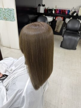 アイズ 本厚木(AIZU) ブリーチなし　ダブルカラー　髪質改善トリートメント