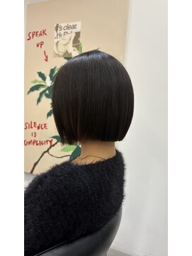 サニーズ(SUNNY'S by CONKS) ぱつっとラインがポイントのミニボブ!