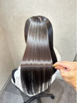 トワ 麻生店(TOWA)の写真/繰り返すカラー,縮毛,パーマなどのダメージに◎"本当に良いもの”を厳選し、健康で美しい髪へと導きます◇