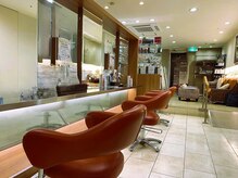 トレボー 永山店の雰囲気（トレボー永山店【京王永山駅/小田急永山駅】徒歩1分）