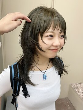 パークレーン アイス イヴェン アネックス(PARK LANE ICI yeven.anx) レイヤーカットハッシュカット韓国レイヤーオリーブベージュ