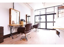 ザナドゥー莉　吾妻橋店の雰囲気（店内２席のプライベートサロンです。）