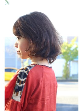 バルス(BLS) 台形シルエット ゆる巻き 透明感【 藤枝/髪質改善/カラー】