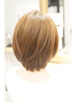 ミッシェル アフロート(michelle afloat) 10代20代30代40代50代小顔ひし形くびれミディアムショートカット