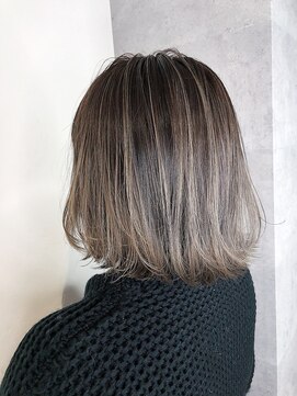 アンダーバーホワイト 大阪上本町店(_WHITE) バレイヤージュベージュ