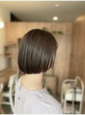 ショートボブ