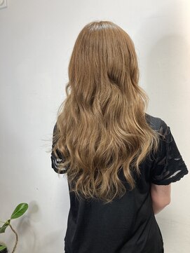 フツーロ 栄(FUTURO) オレンジベージュ