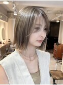ショートボブミルクティーベージュブリーチダブルカラー横浜西口