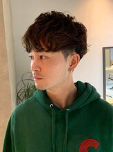 【Q&A】スパイラルパーマと波巻きパーマの違いって？