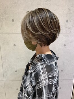 ウィル 阪急茨木駅前店(WiLL)の写真/【阪急茨木/月曜営業】すぐに気になる白髪もしっかりカバーしてくれる◎傷みにくく浮きにくいと好評◎