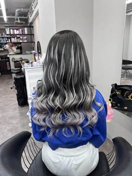 エミーバイモアムー(Emmie byMoremuu) 【MEI】シルバーグラデーション